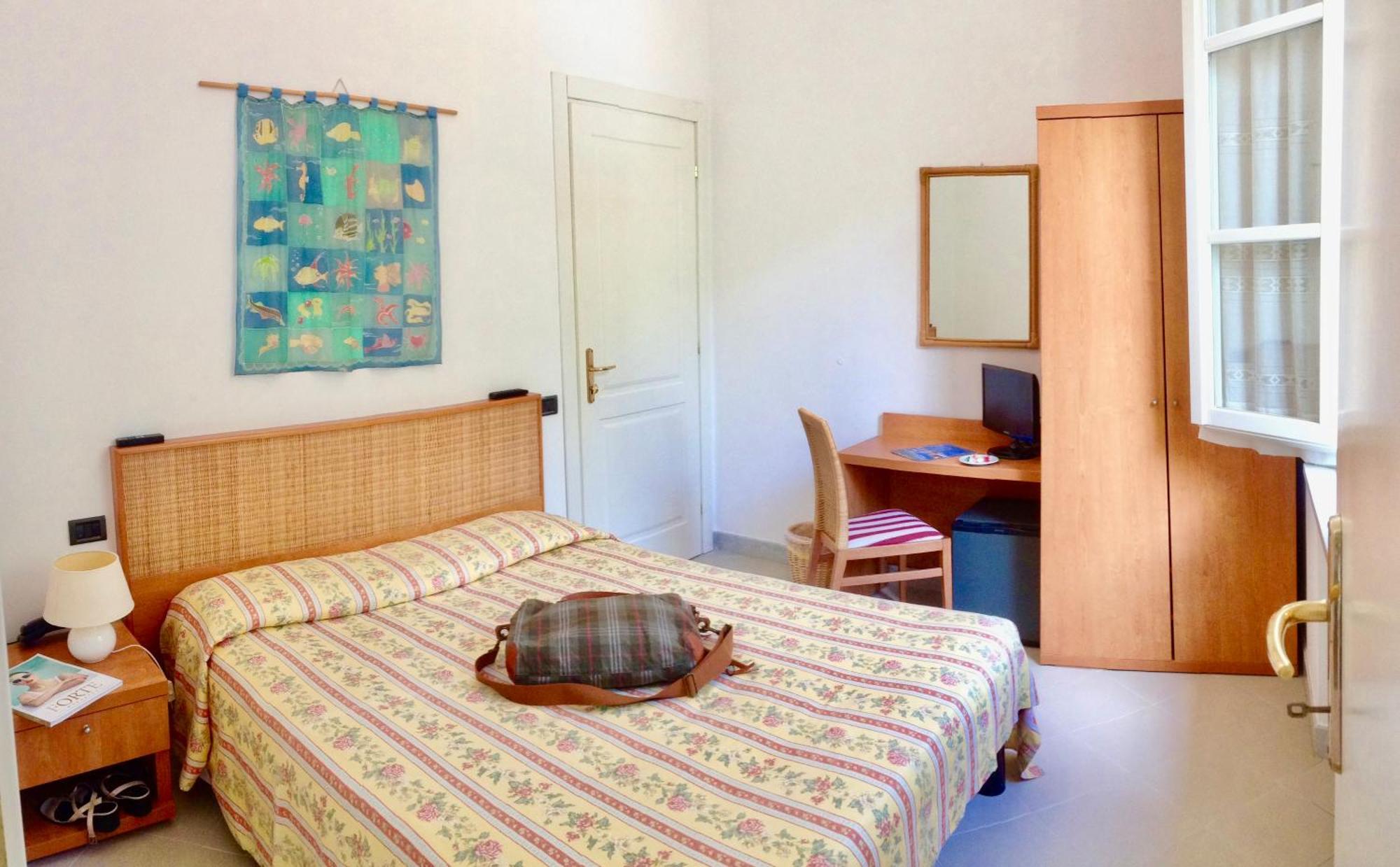 Hotel Villa Fiorisella Marina di Massa Exteriör bild