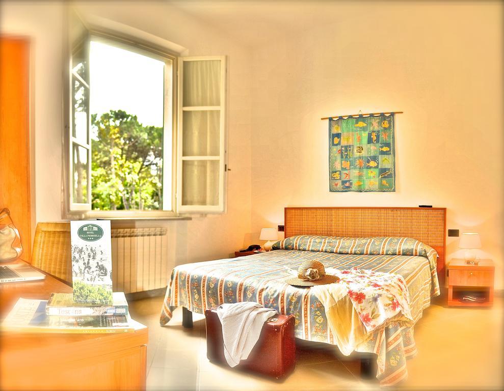 Hotel Villa Fiorisella Marina di Massa Rum bild