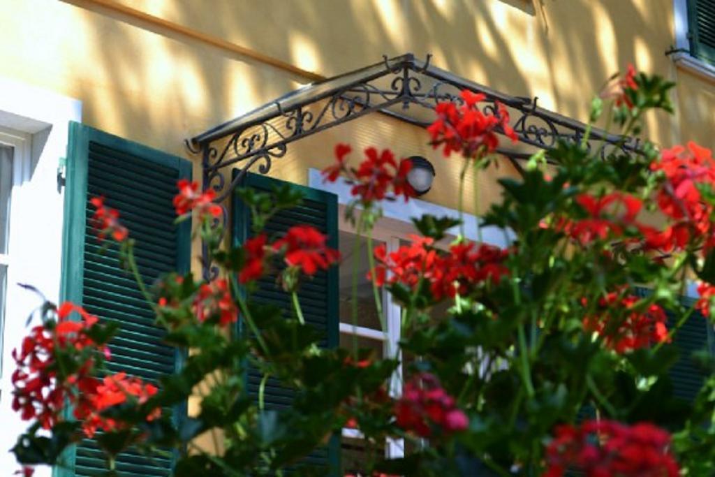 Hotel Villa Fiorisella Marina di Massa Exteriör bild